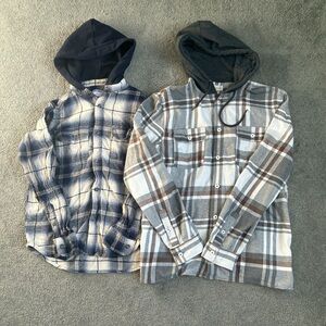 2 men’s flannels with hoods